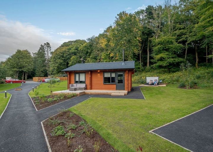 Scotland romantic timber lodge for 2 with private hot tub 😍